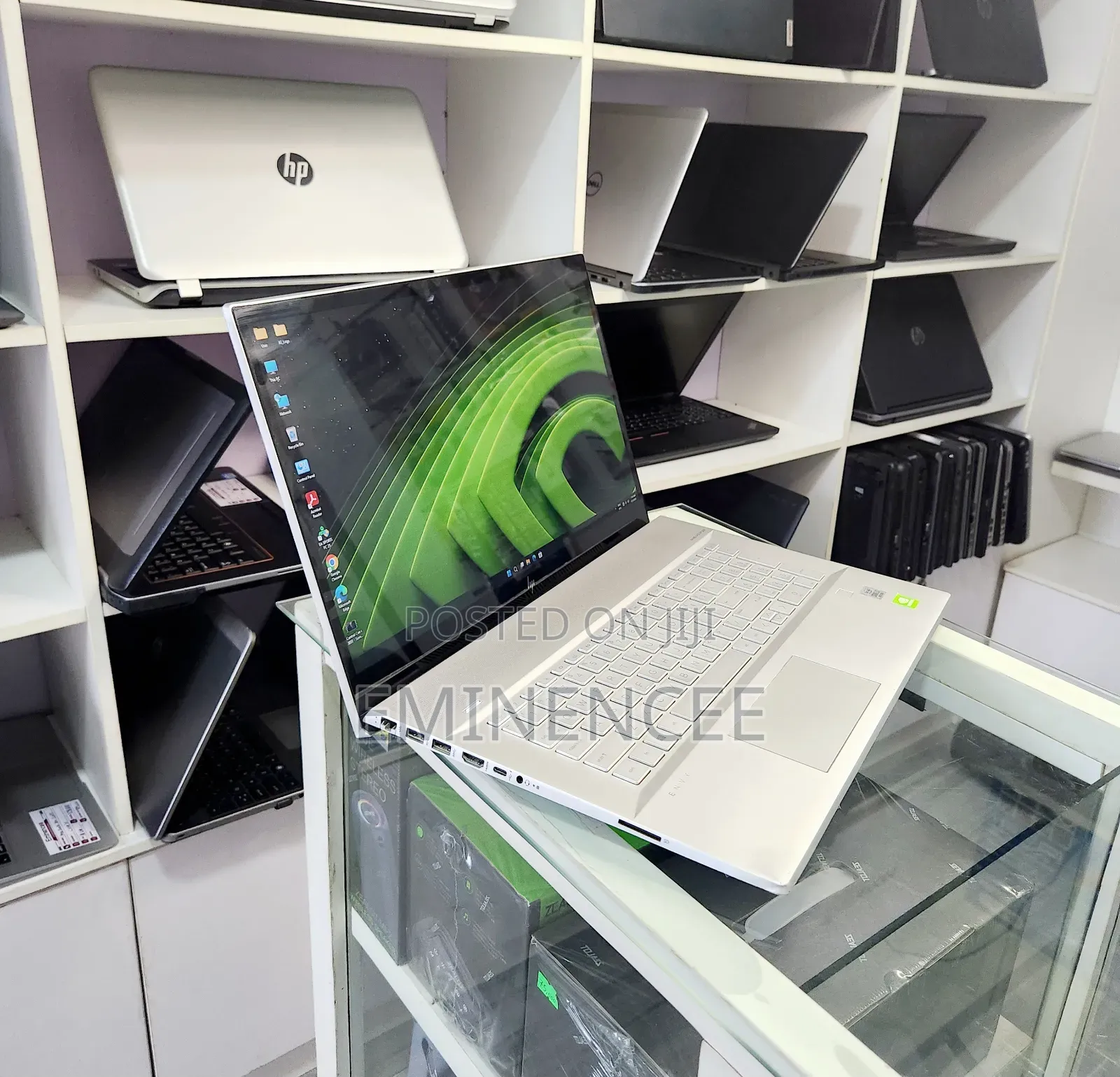 Laptop HP Envy 17 12GB Intel Core Ultra 7 HDD+SSD 1T