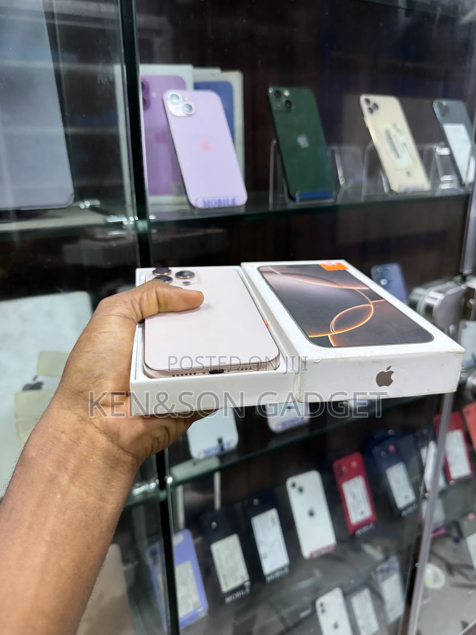 Apple iPhone 16 Pro Max 256 GB Gold