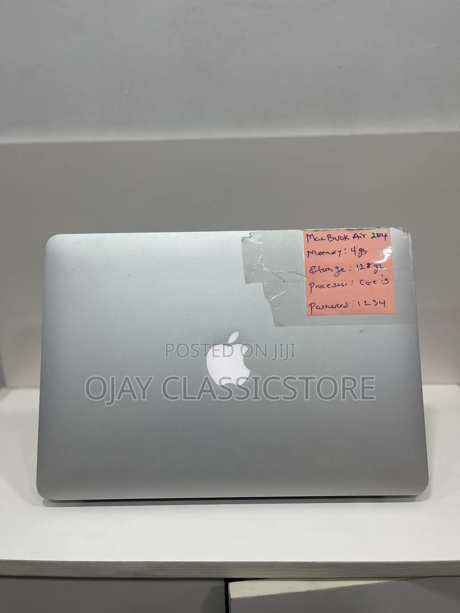Laptop Apple MacBook Air 4GB Intel Core i5 SSD 128GB