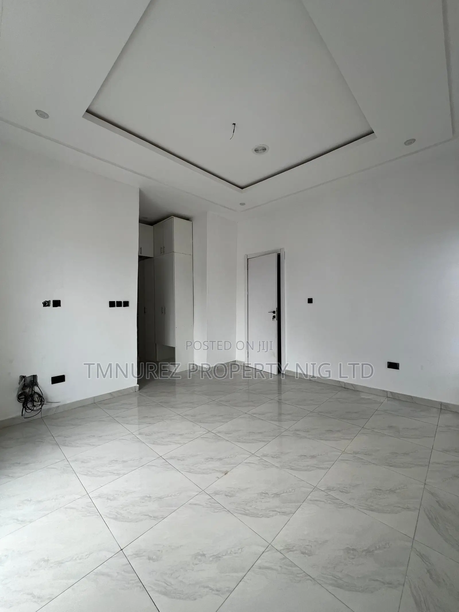 4bdrm Duplex in Ikota for rent
