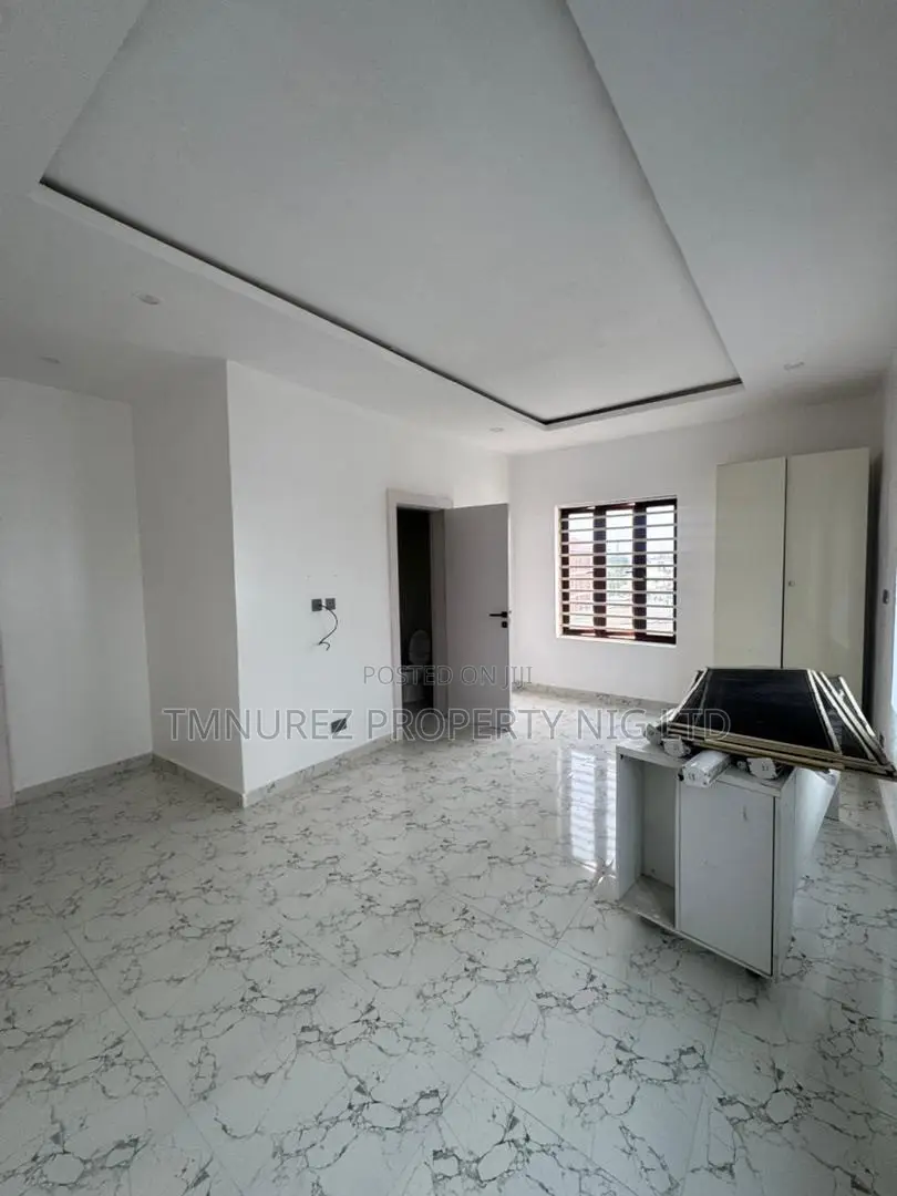 3bdrm Apartment in Ikate for rent