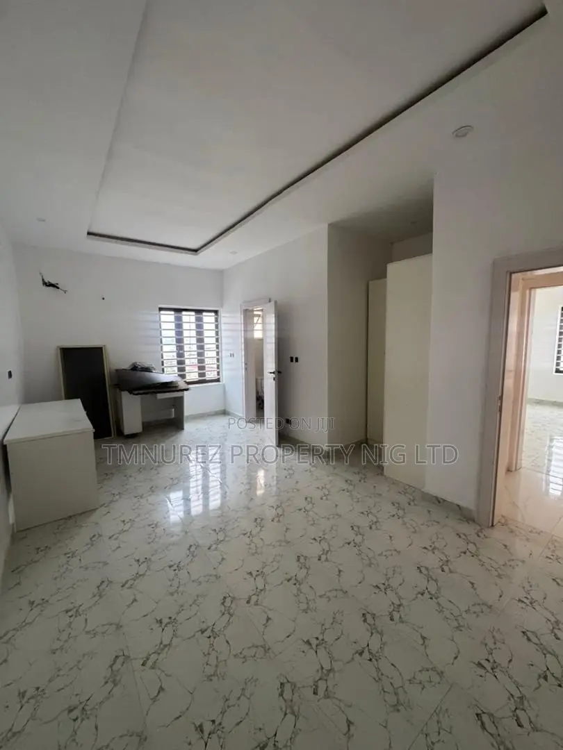 3bdrm Apartment in Ikate for rent