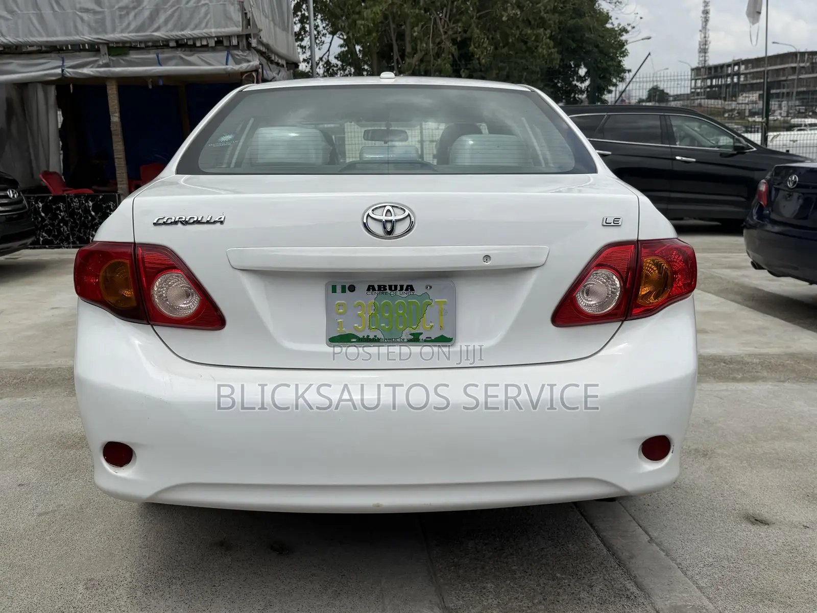 Toyota Corolla LE 4dr Sedan (1.8L 4cyl 4A) 2010 White