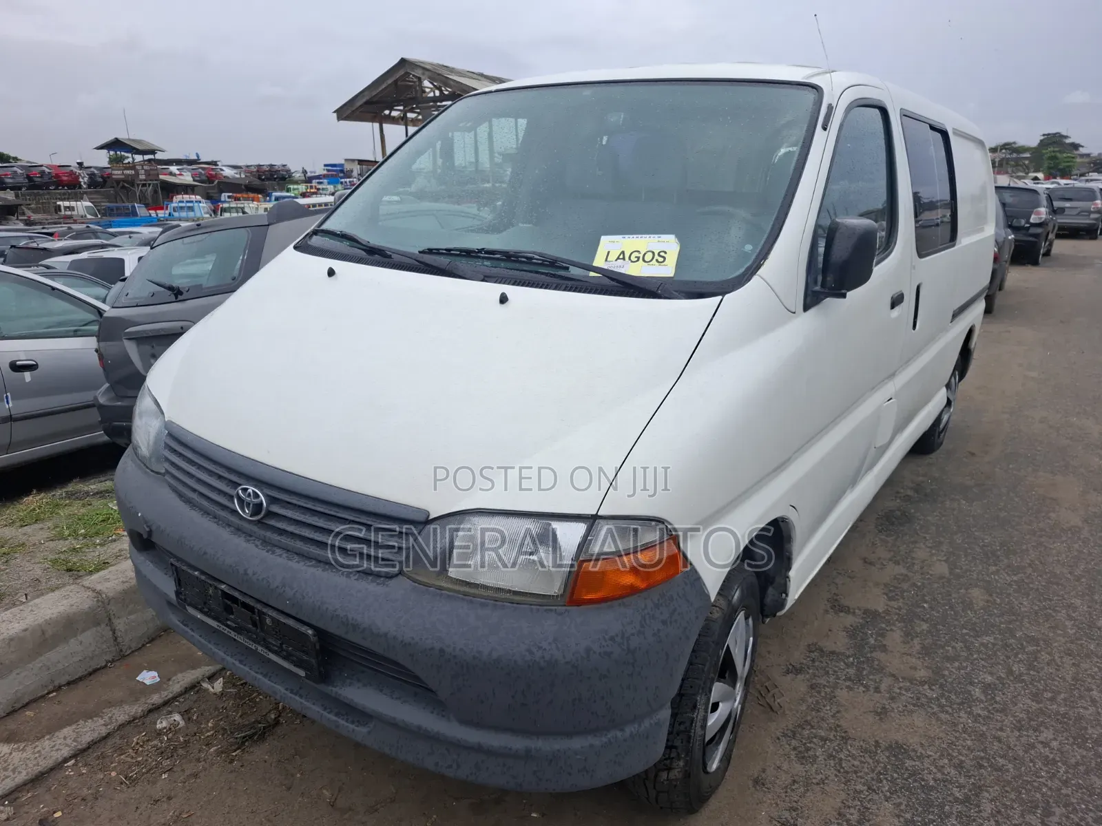 Toyota HiAce 2010 White