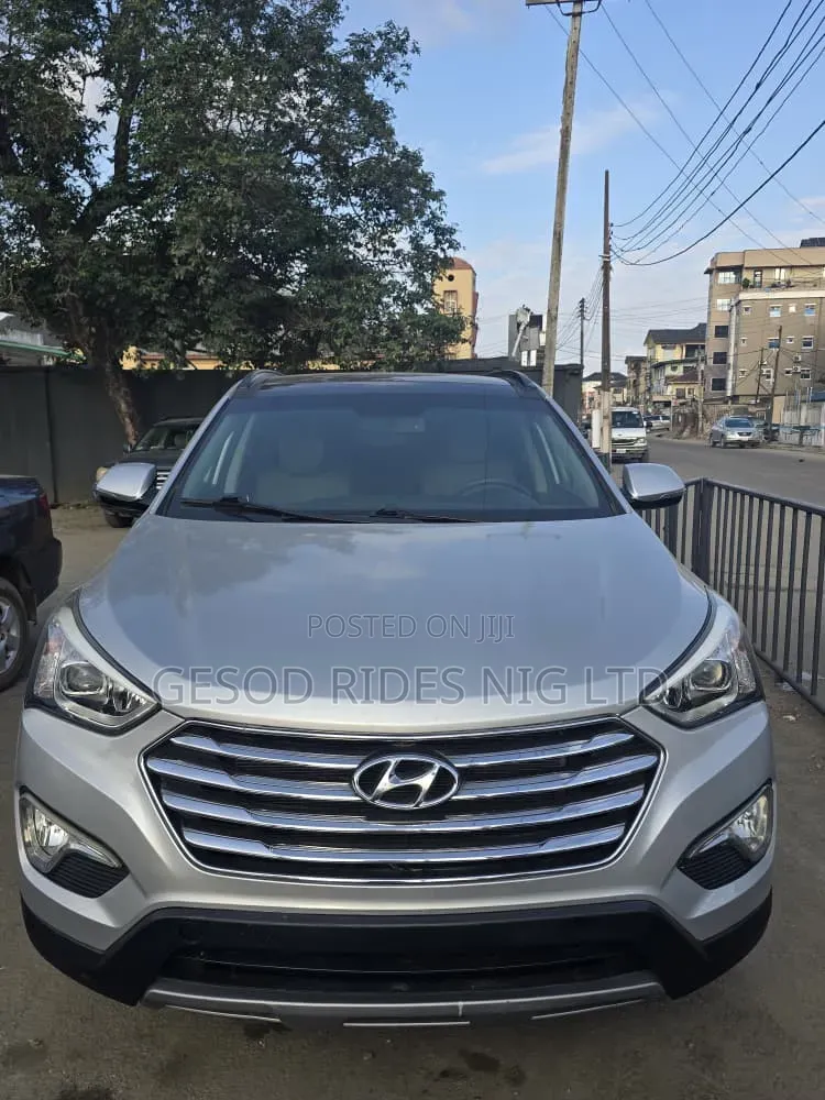 Hyundai Santa Fe Limited w/Saddle Interior 4dr SUV AWD (3.3L 6cyl 6A)