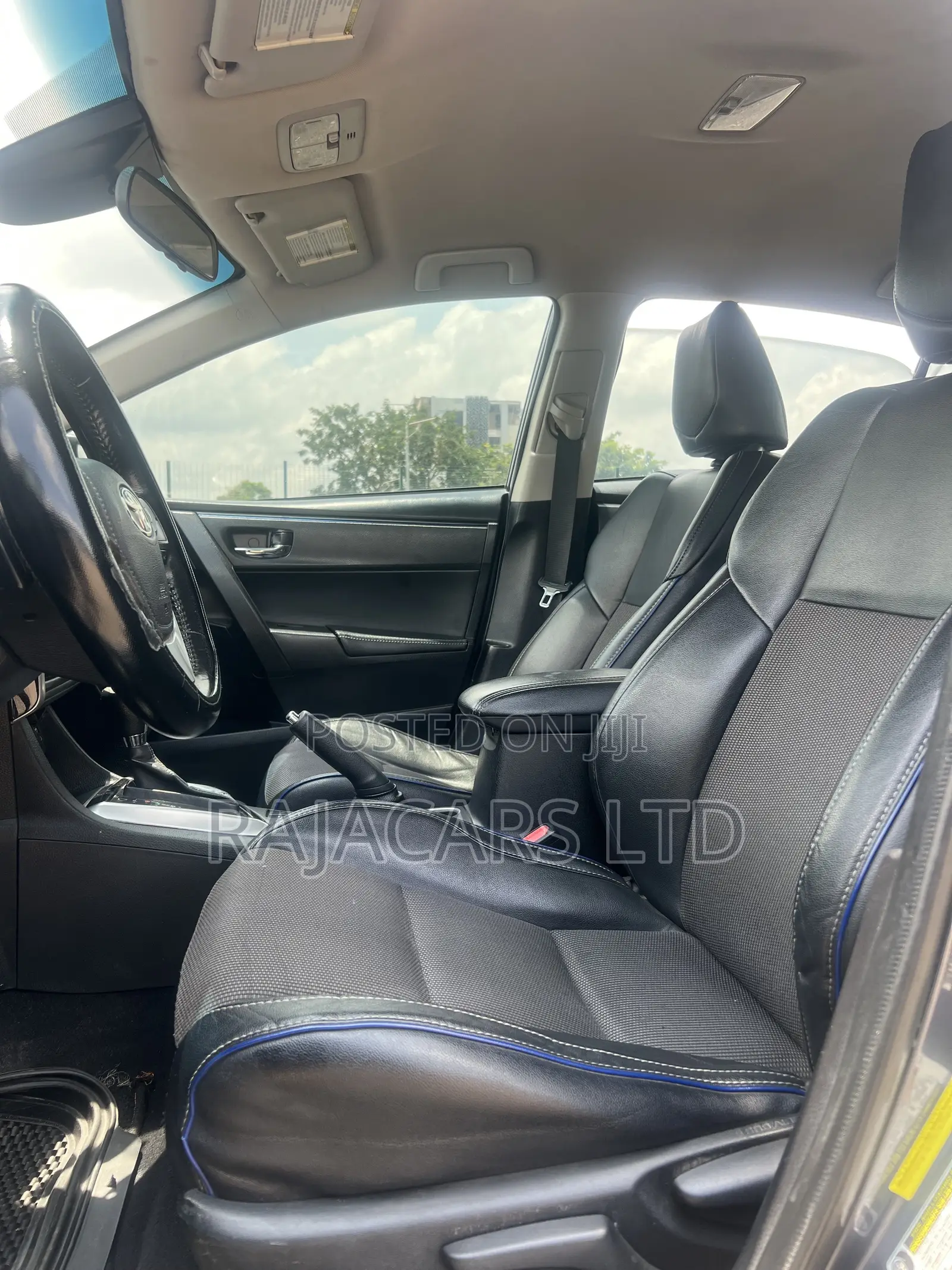 Toyota Corolla SE Special Edition 4dr Sedan (1.8L 4cyl CVT) 2017 Gray