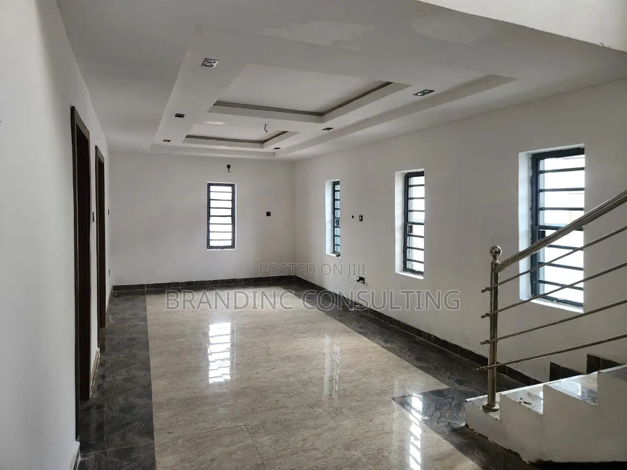 4bdrm Duplex in Agodi for sale