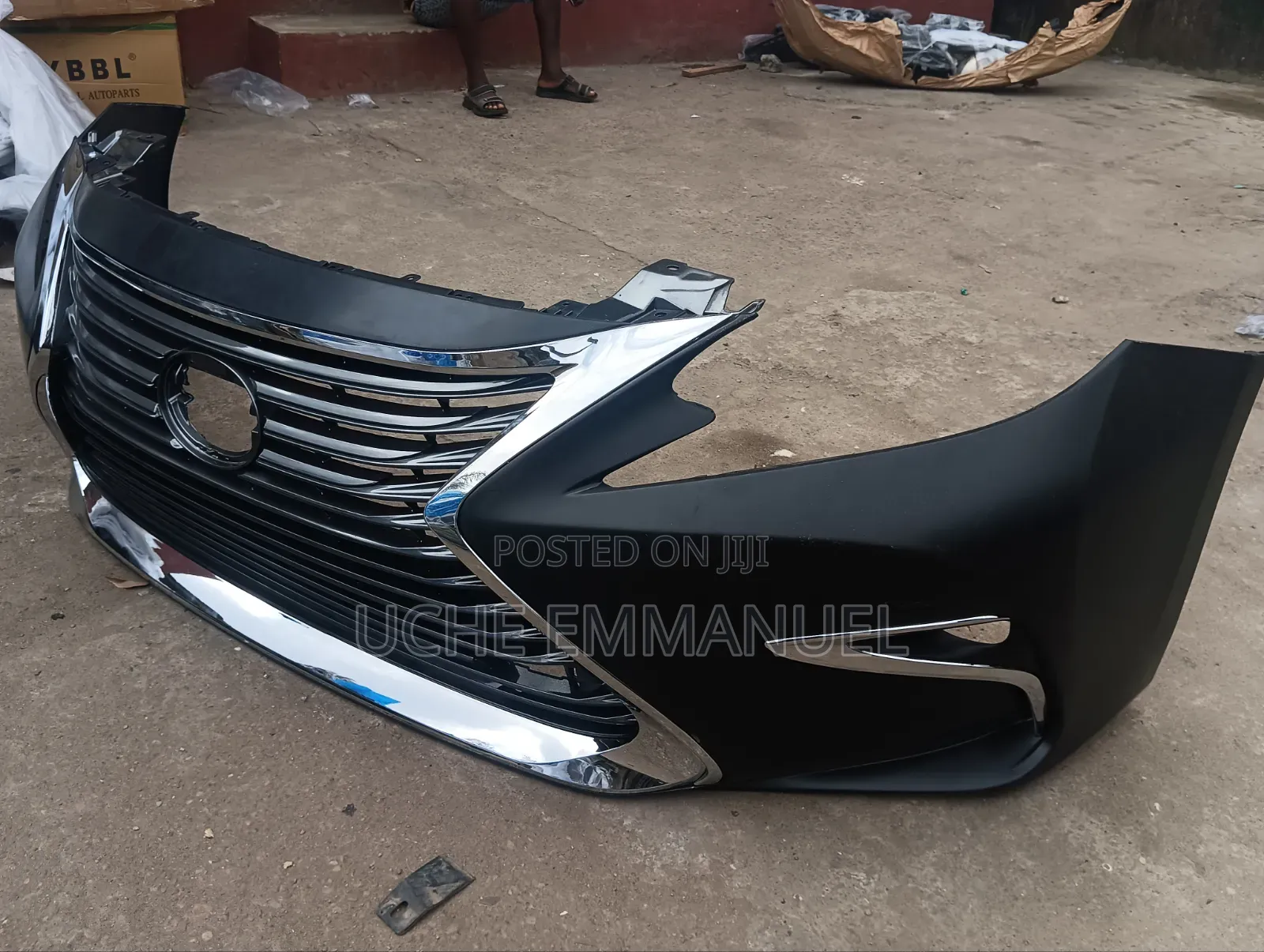Front Bumper ES350 Model 2018
