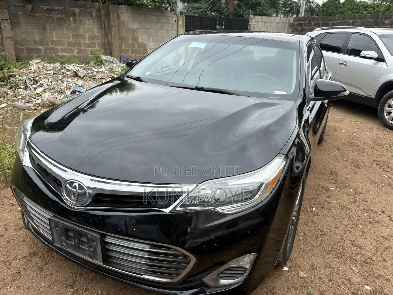 Toyota Avalon XLE Sedar FWD (3.5L 6cyl 6A) 2013 Black