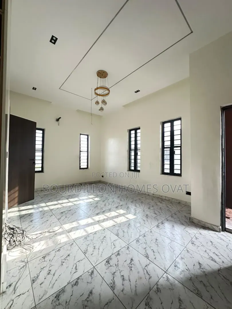 5bdrm Duplex in Orchid Lekki Lagos for sale