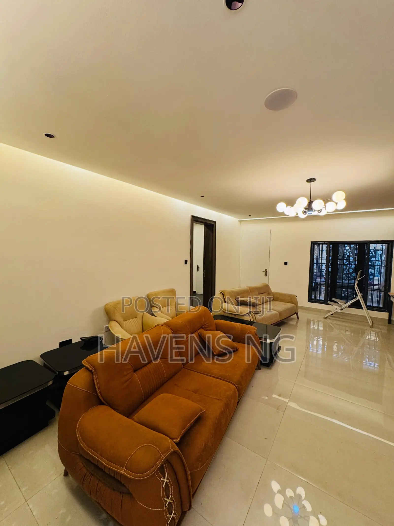 5bdrm Duplex in Kaura for sale