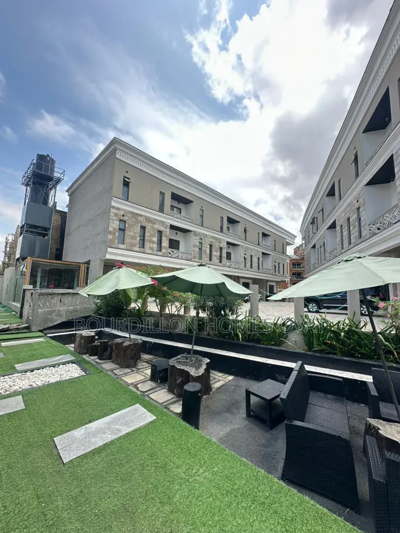 5bdrm Duplex in Old Ikoyi Lagos for sale