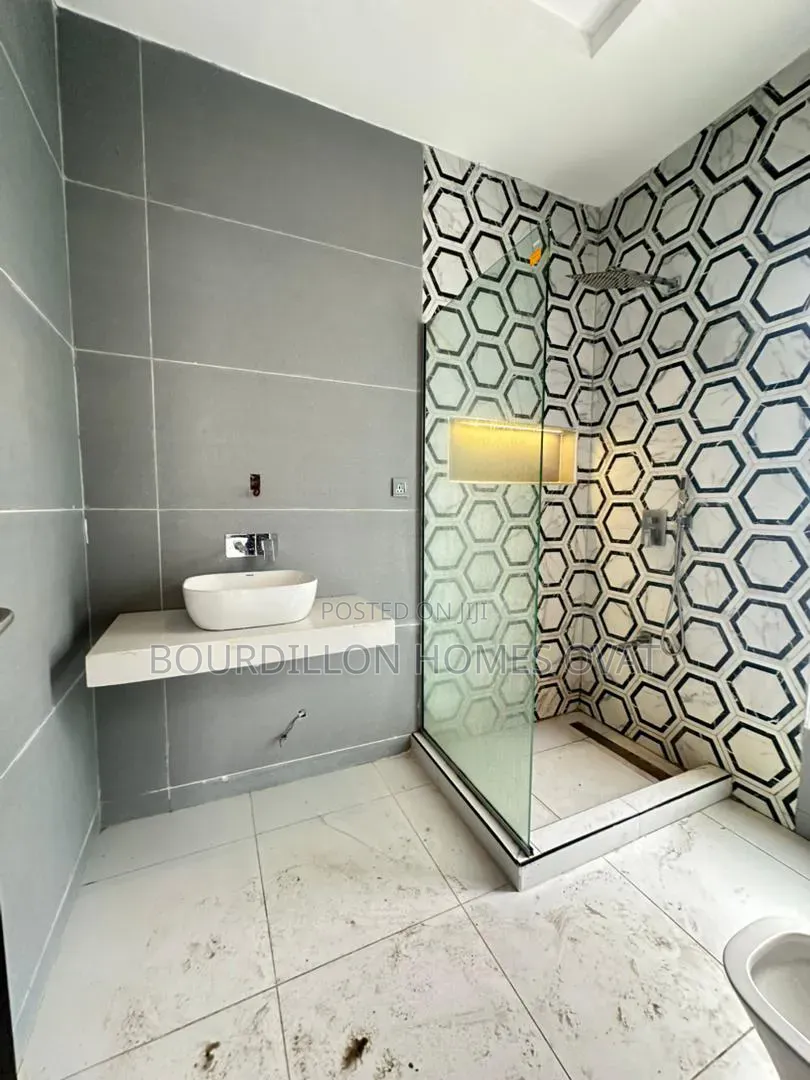 5bdrm Duplex in Old Ikoyi Lagos for sale