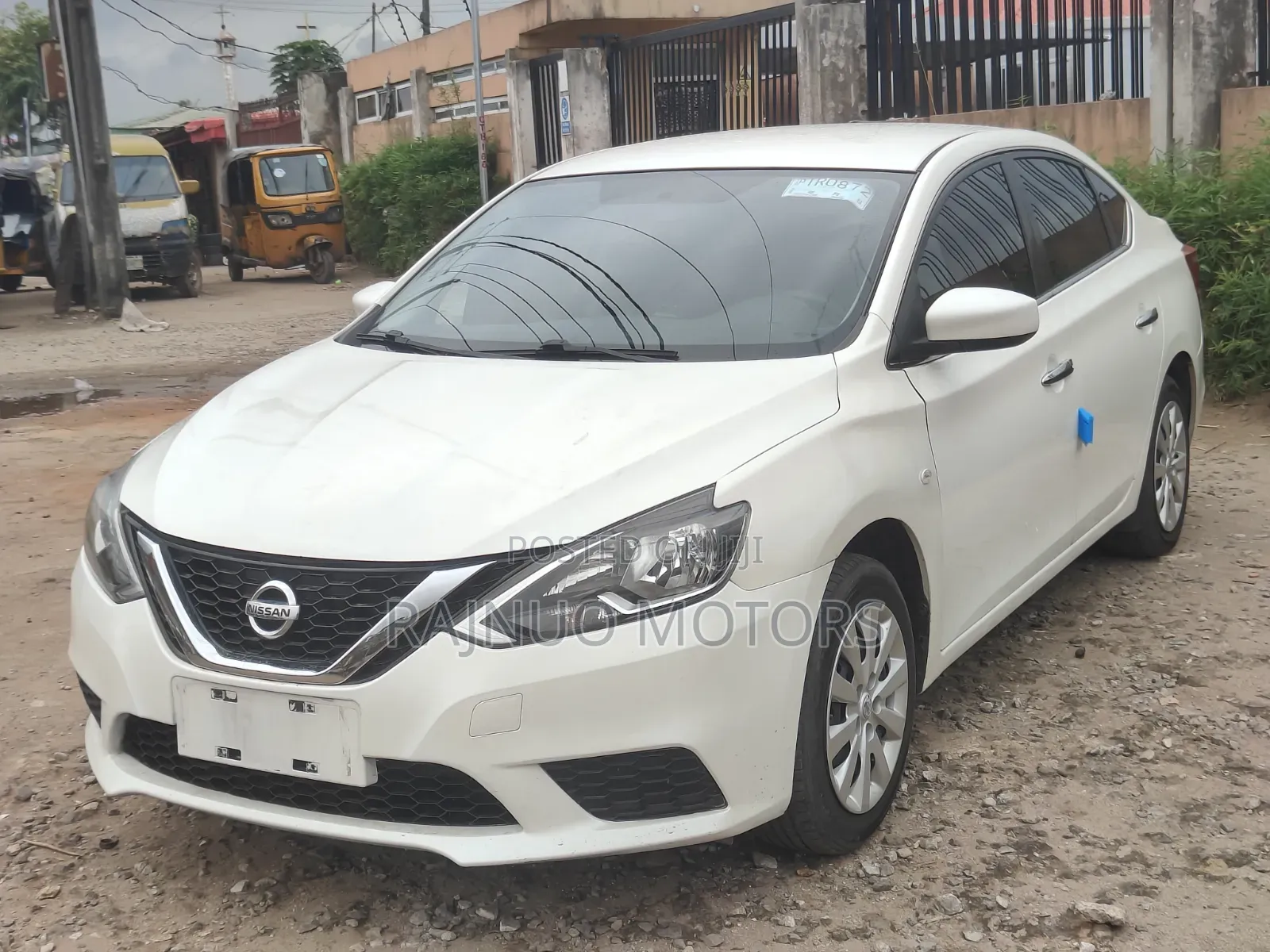 Nissan Sentra 2022 White