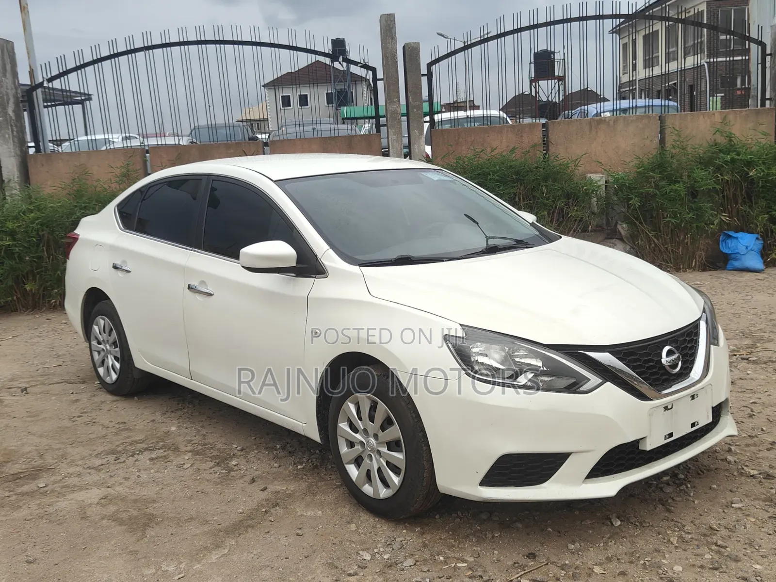 Nissan Sentra 2022 White
