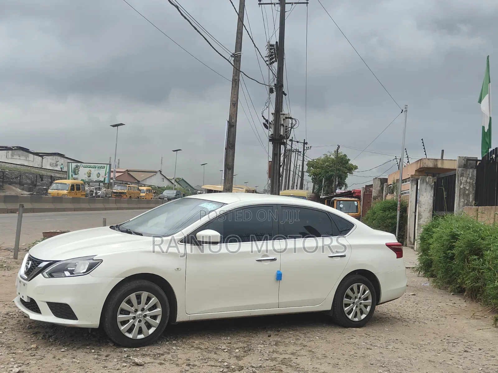 Nissan Sentra 2022 White