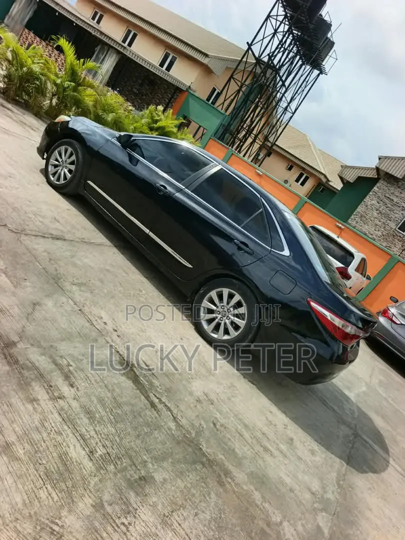 Toyota Camry XLE 4dr Sedan (2.5L 4cyl 6A) 2017 Black
