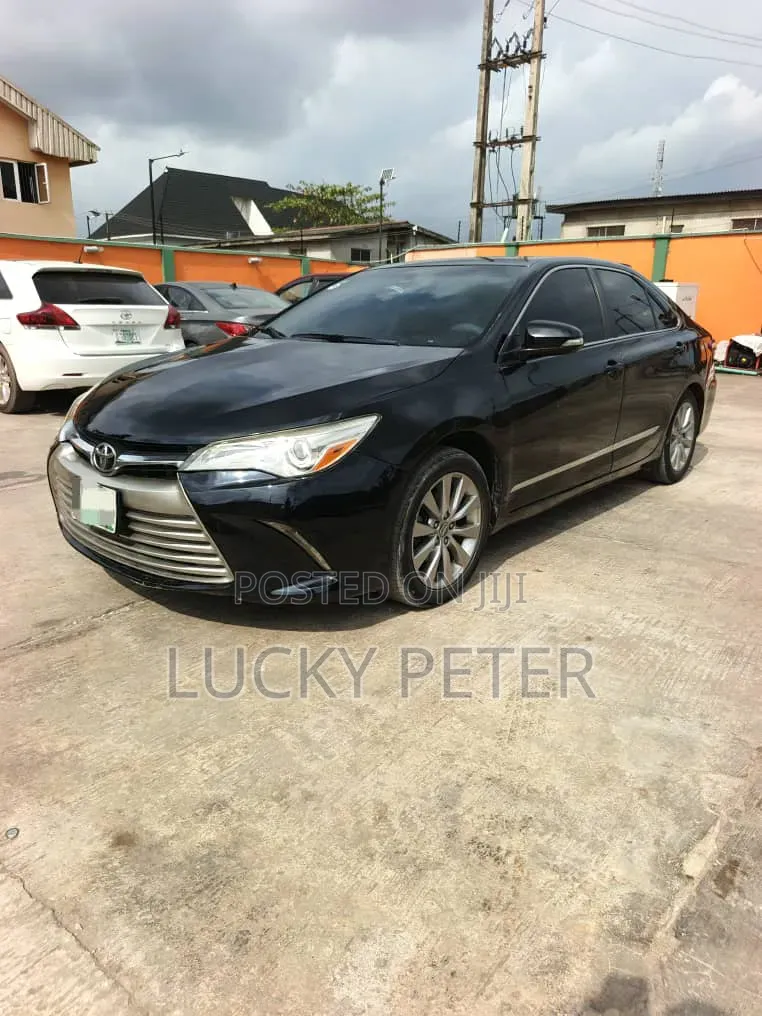 Toyota Camry XLE 4dr Sedan (2.5L 4cyl 6A) 2017 Black