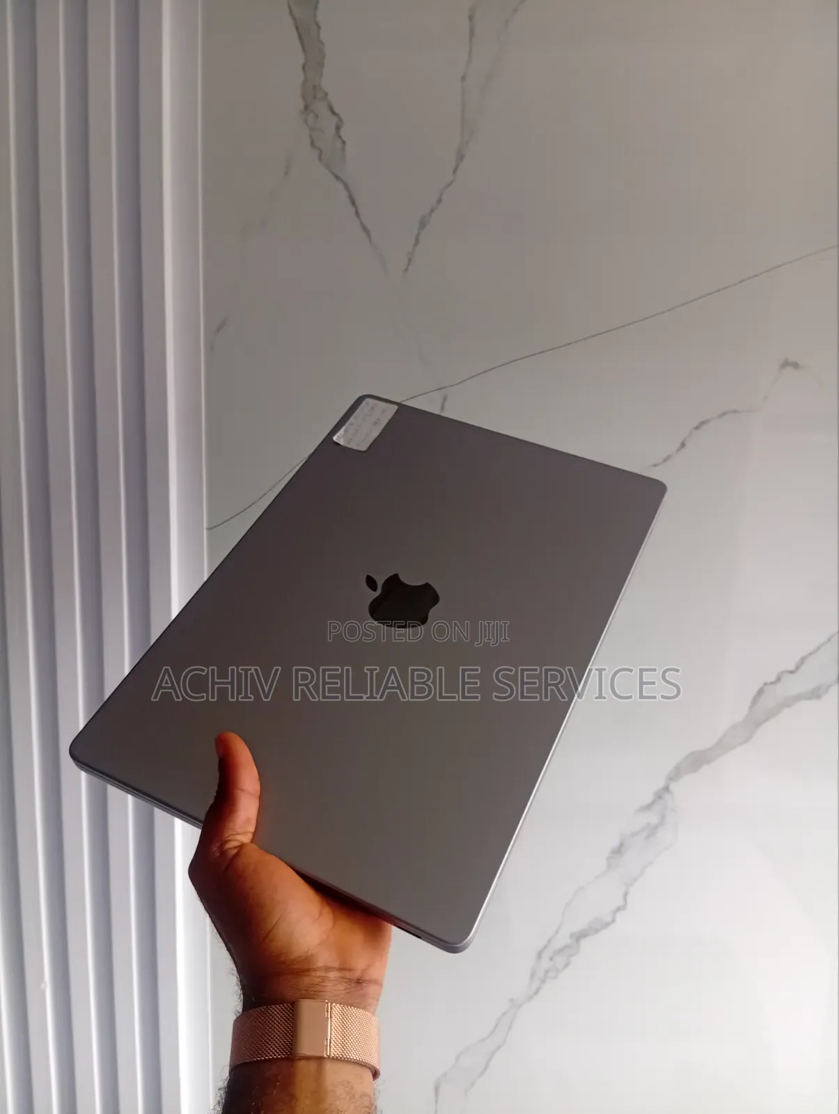 Laptop Apple MacBook Pro 2023 M3 8GB Apple M3 SSD 512GB