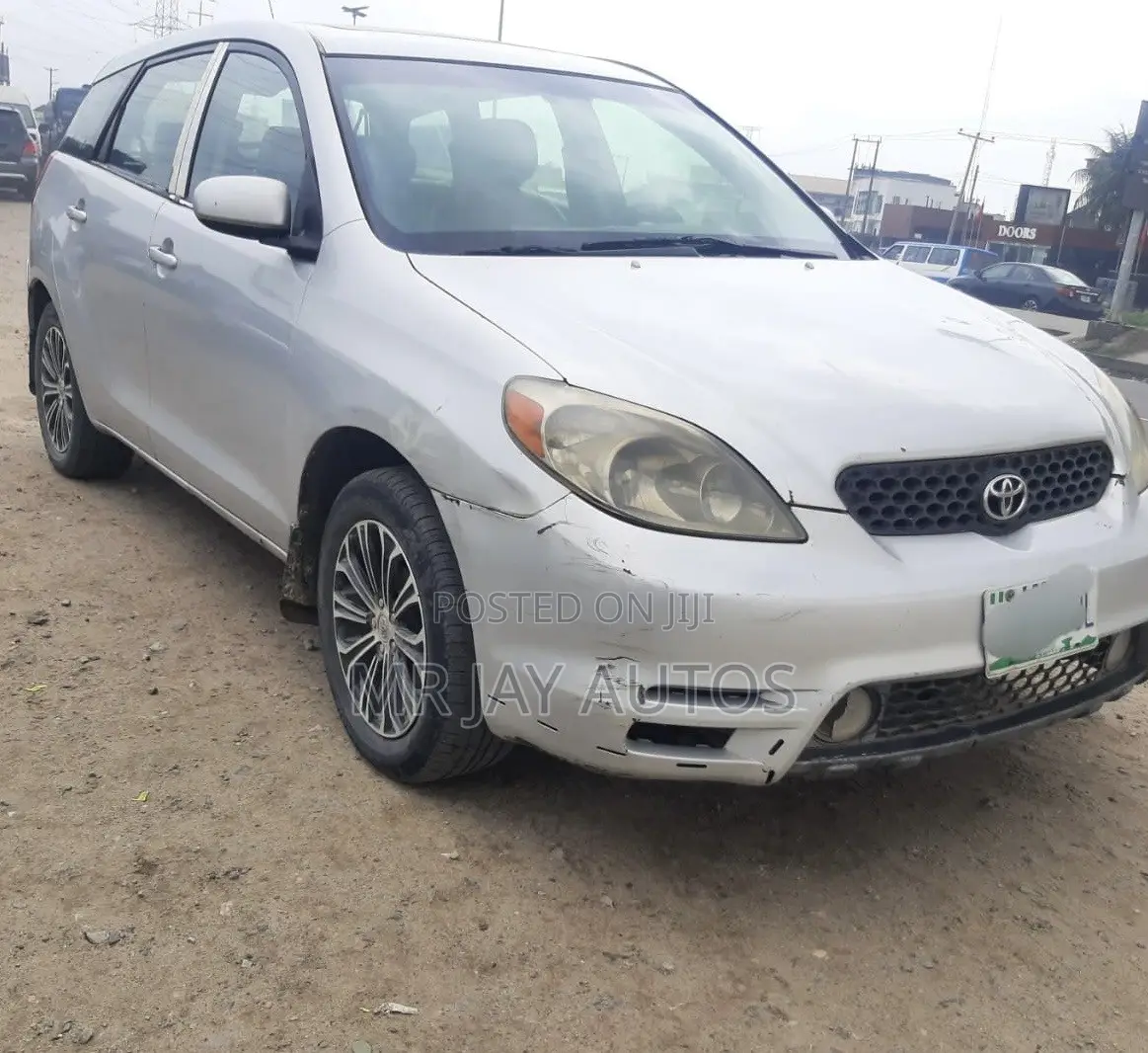 Toyota Matrix 2003 Silver