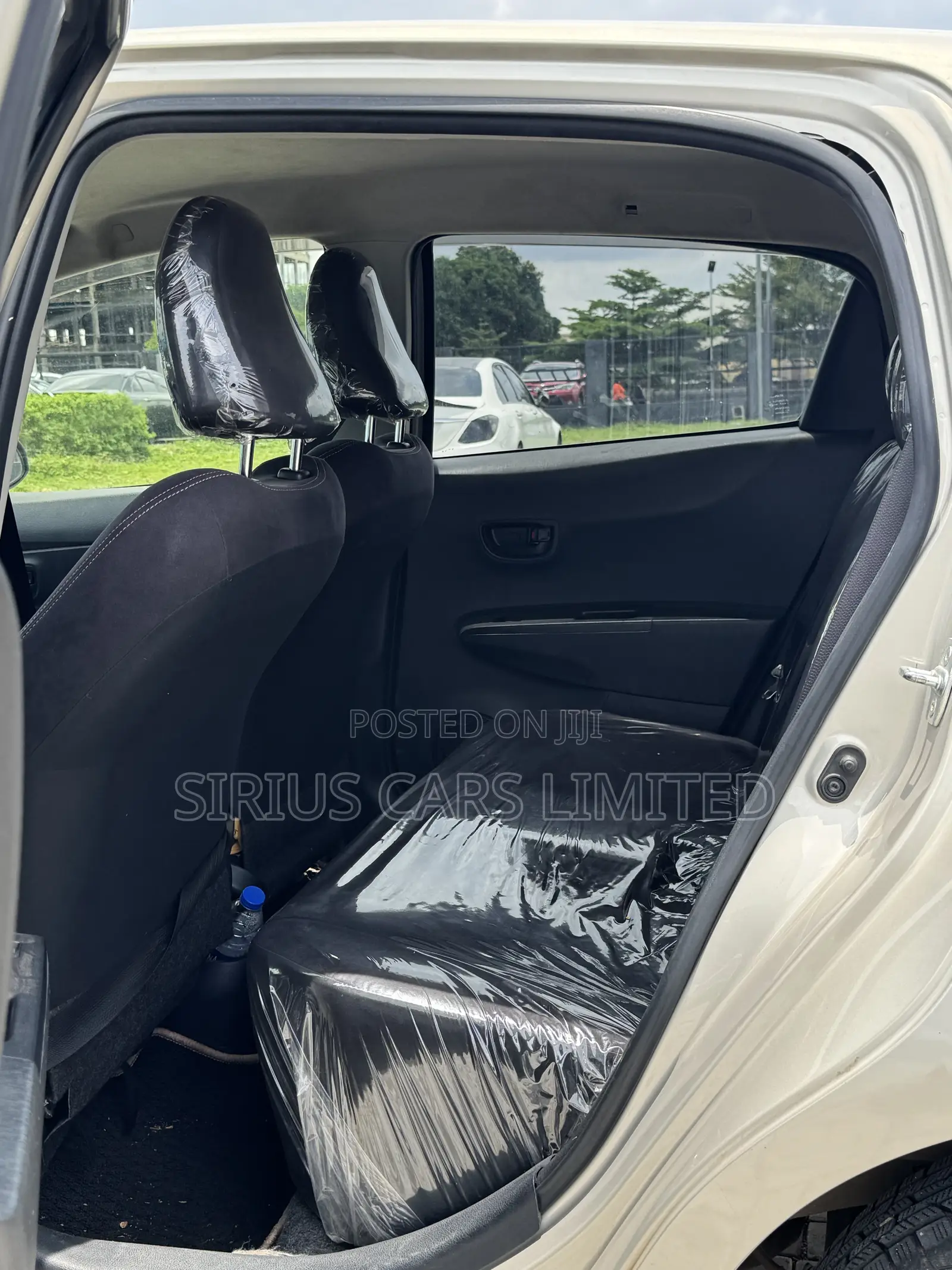 Toyota Yaris SE Hatchback 5dr 2016 Beige