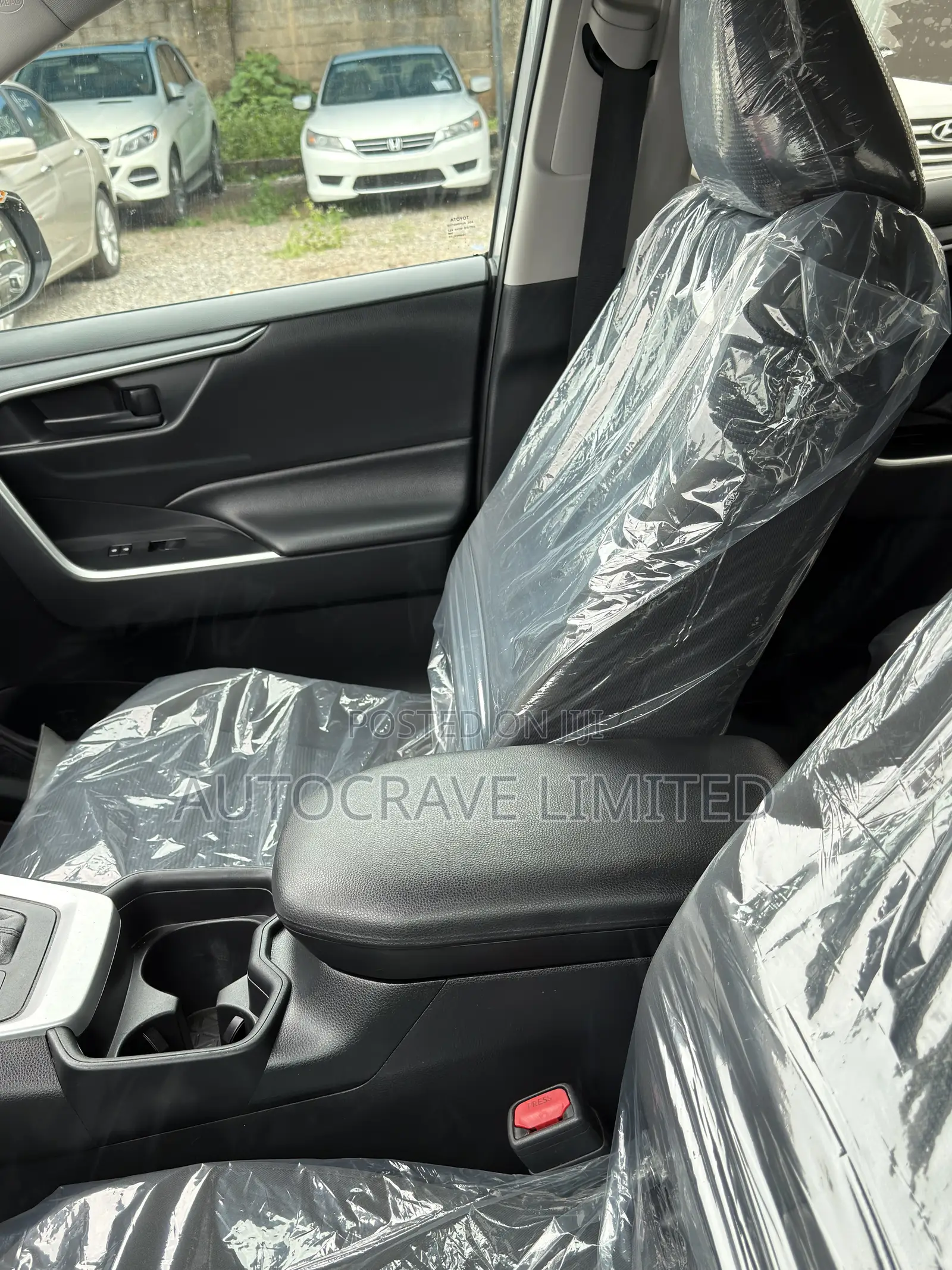 Toyota RAV4 LE AWD 2020 Silver
