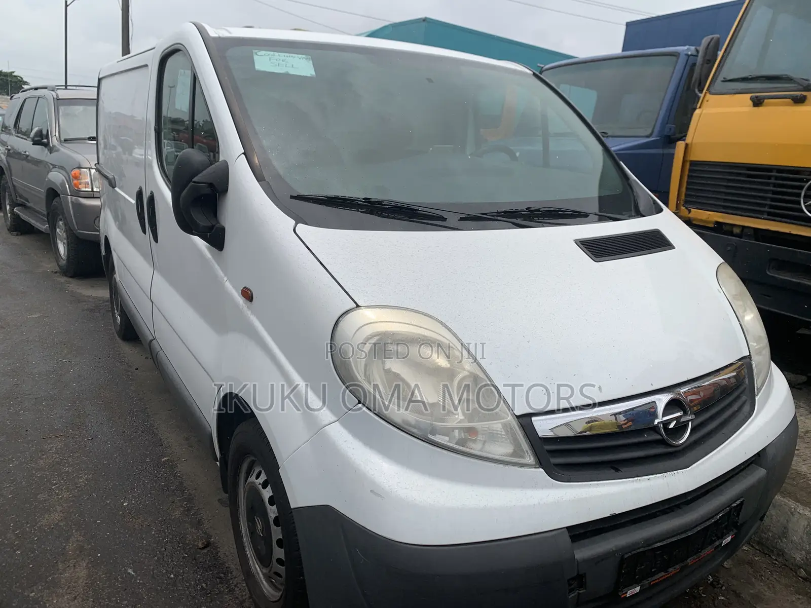 Opel Vivaro 2013 White