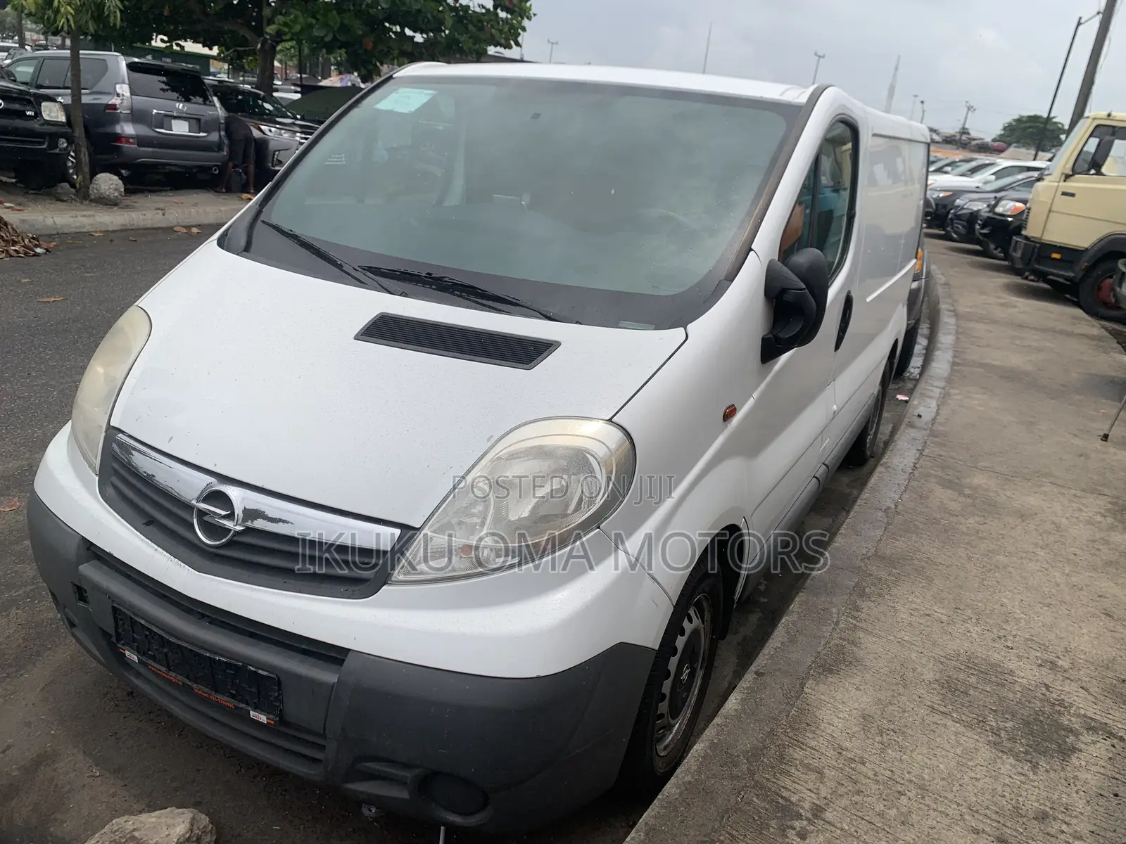 Opel Vivaro 2013 White