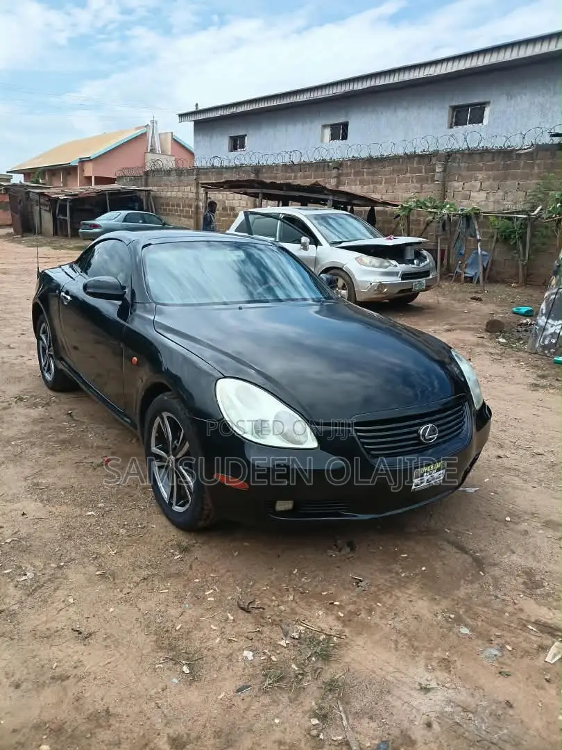 Lexus SC 430 2009 Black