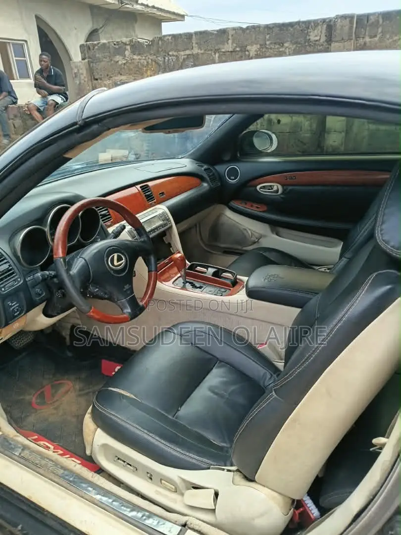 Lexus SC 430 2009 Black