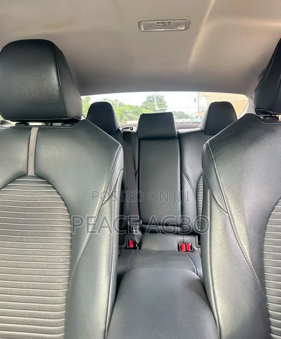 Toyota Camry SE FWD 2020 Black