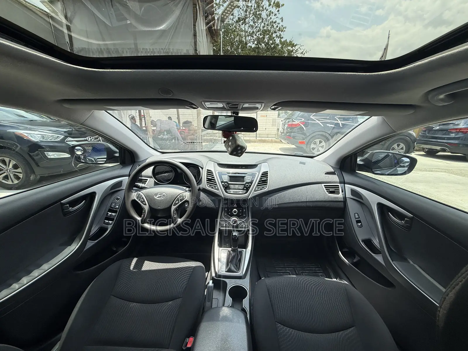 Hyundai Elantra Limited 4dr Sedan (1.8L 4cyl 6A) 2015 Gray