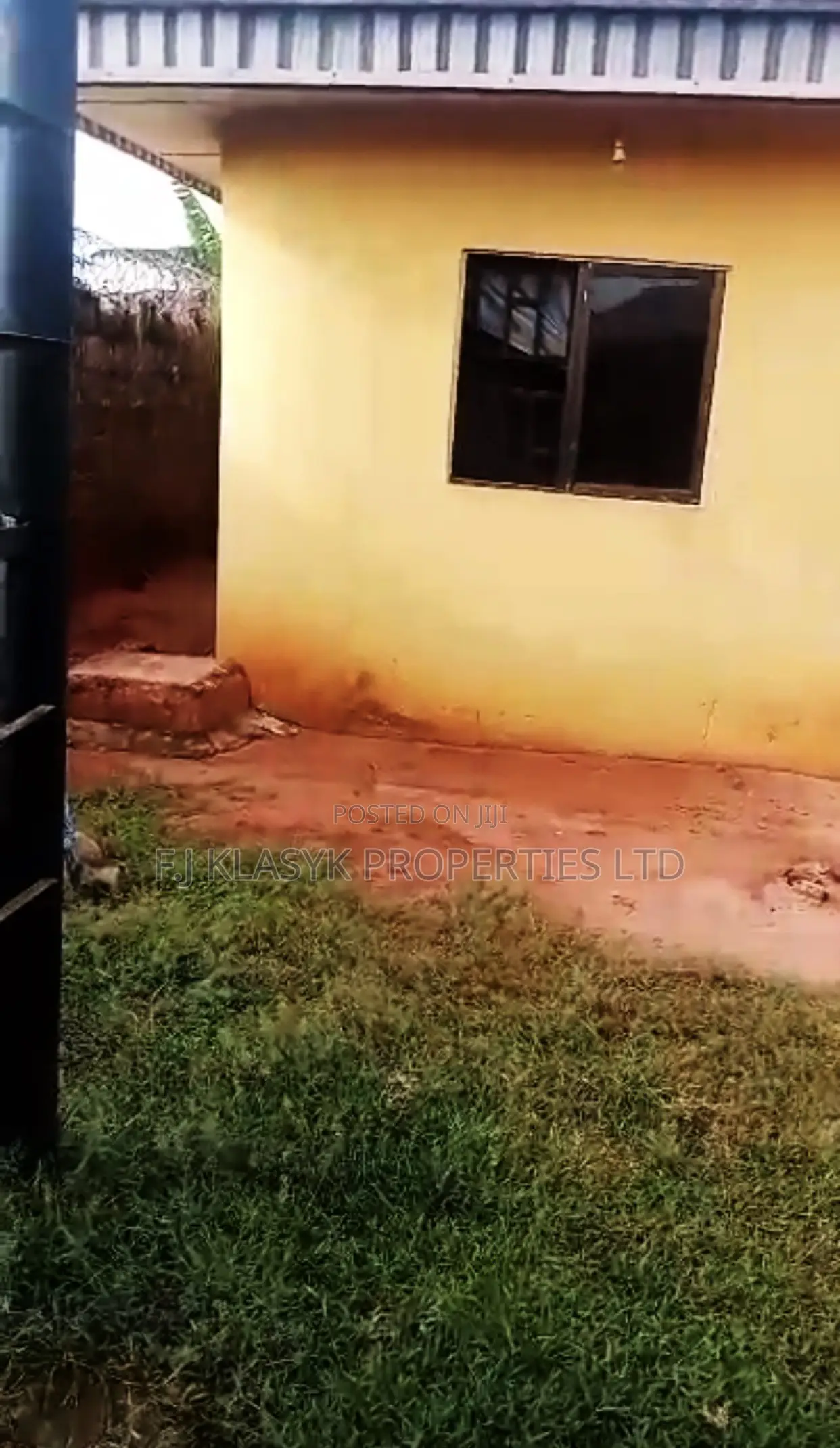 6bdrm Block of Flats in Benin City for sale