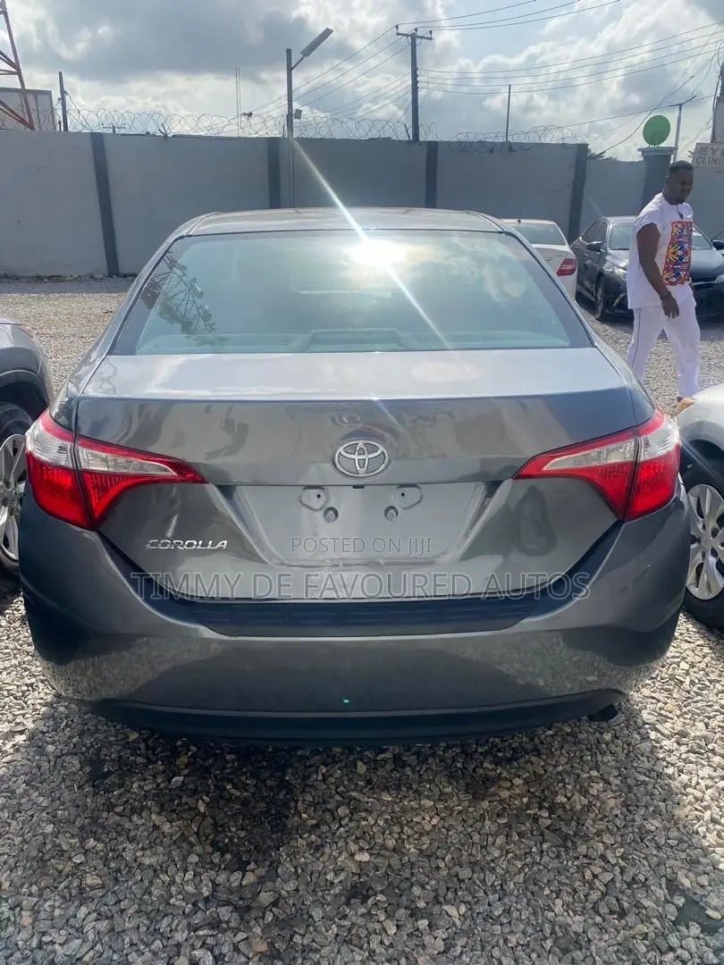 Toyota Corolla LE 4dr Sedan (1.8L 4cyl CVT) 2014 Blue