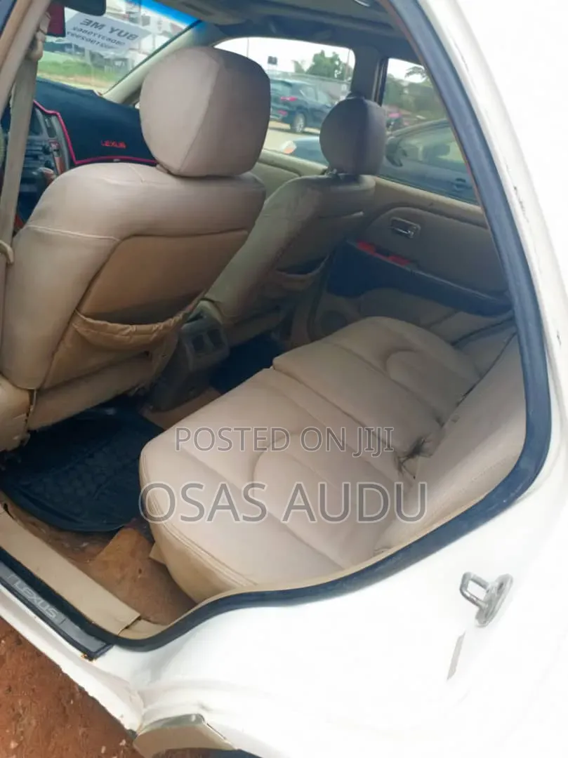 Lexus RX 300 4WD 2001 White