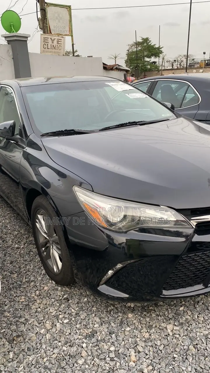 Toyota Camry SE 4dr Sedan (2.5L 4cyl 6A) 2015 Black