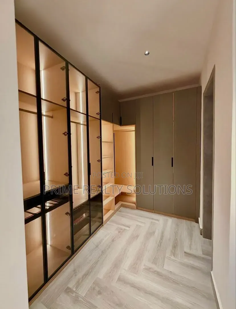 Furnished 4bdrm Maisonette in Old Ikoyi for sale