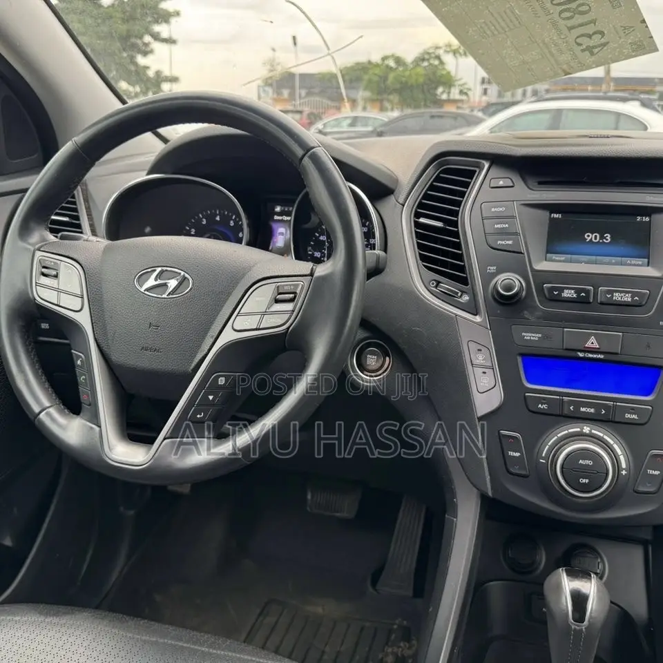 Hyundai Santa Fe 2014 White