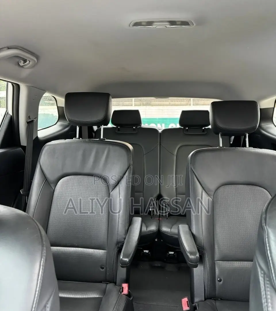 Hyundai Santa Fe 2014 White