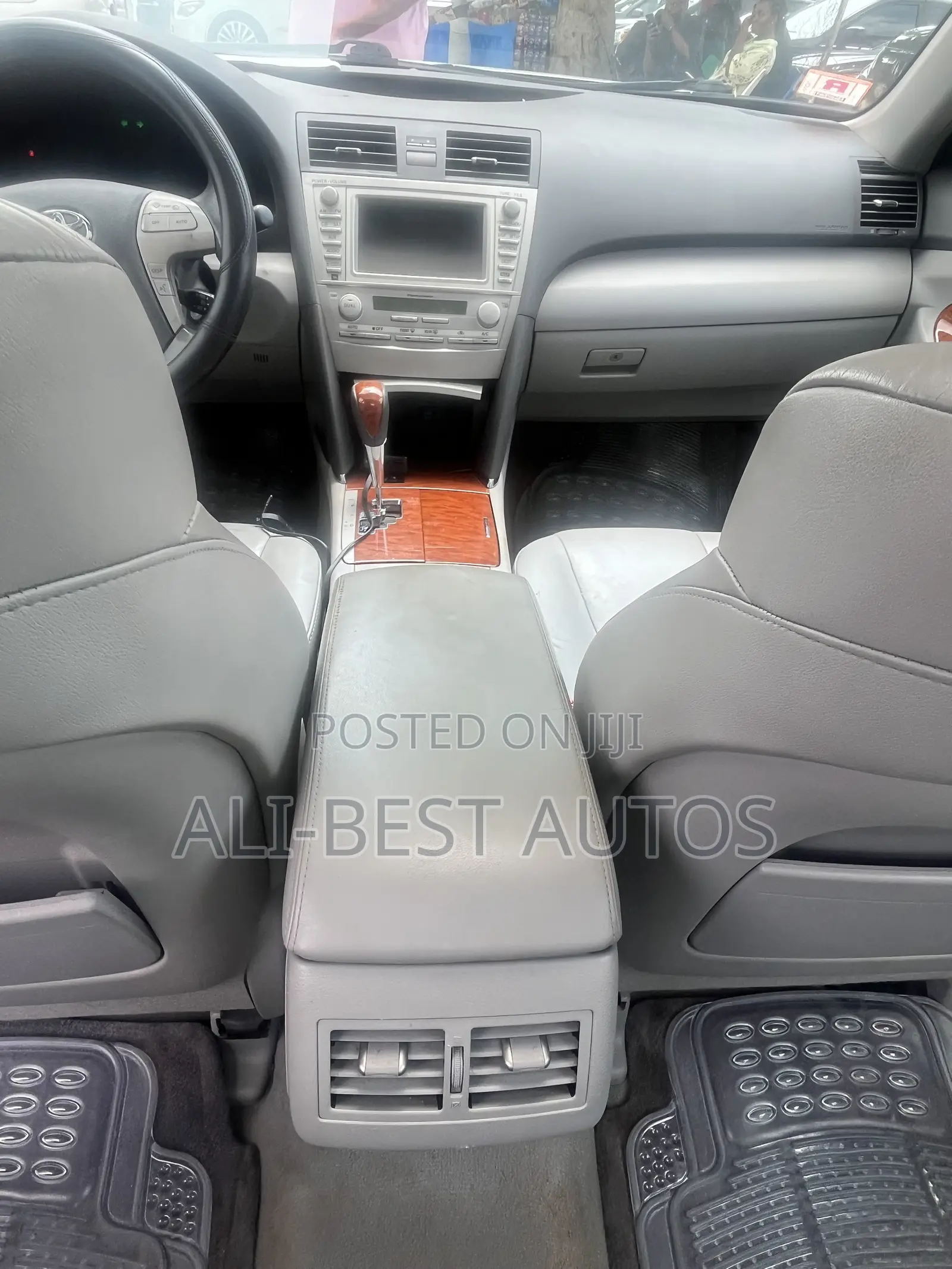 Toyota Camry 2011 Silver