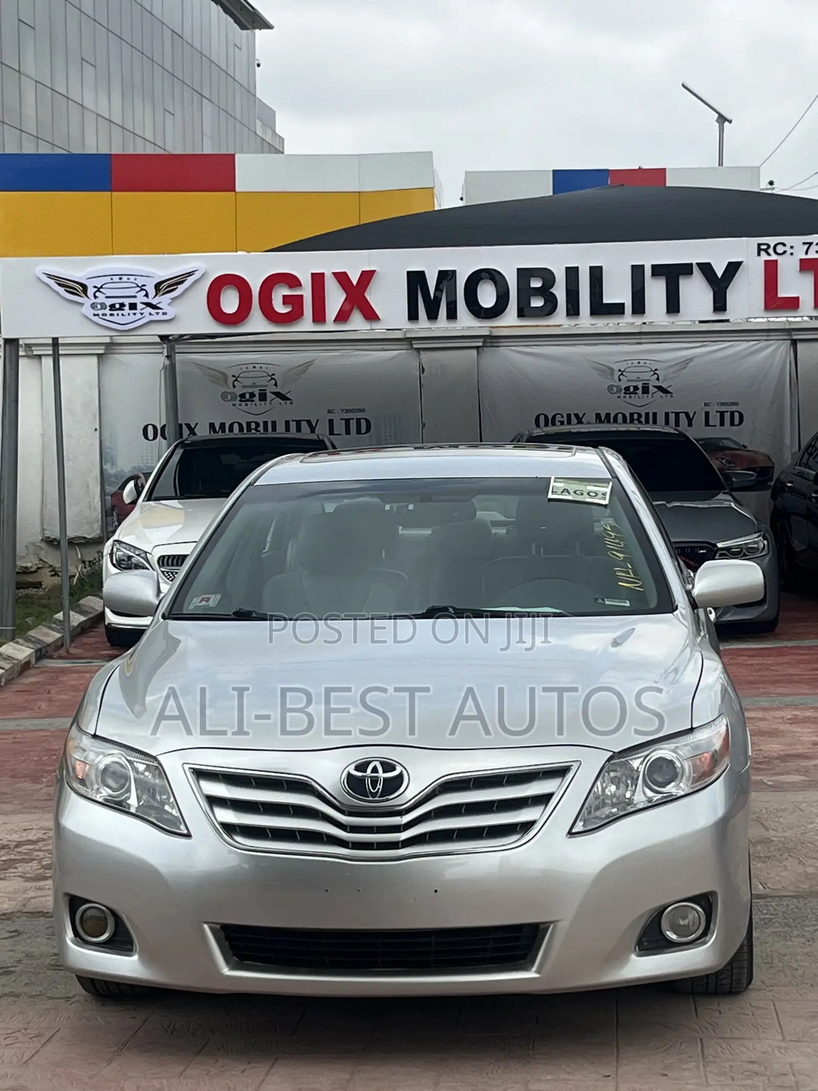 Toyota Camry 2011 Silver