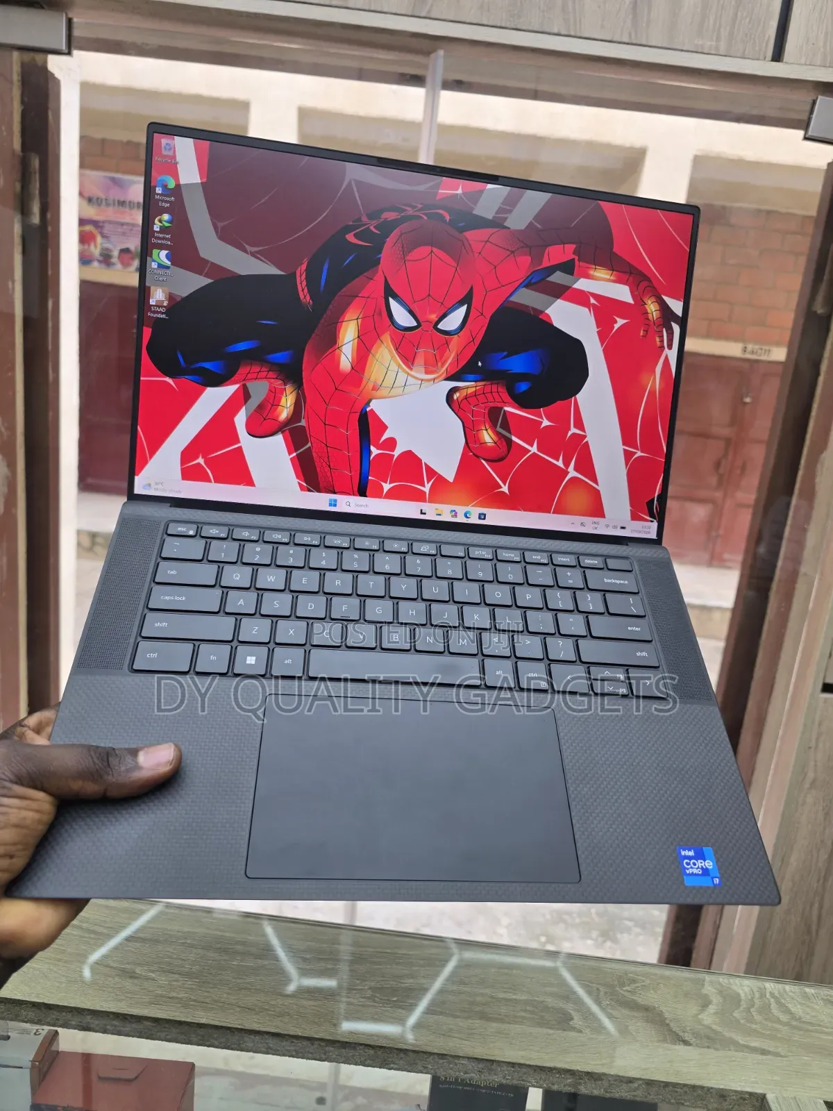 Laptop Dell Precision 5560 16GB Intel Core i7 SSD 512GB