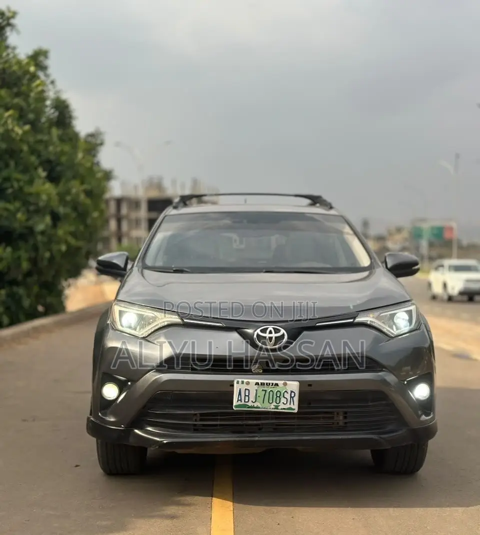 Toyota RAV4 2018 Gray