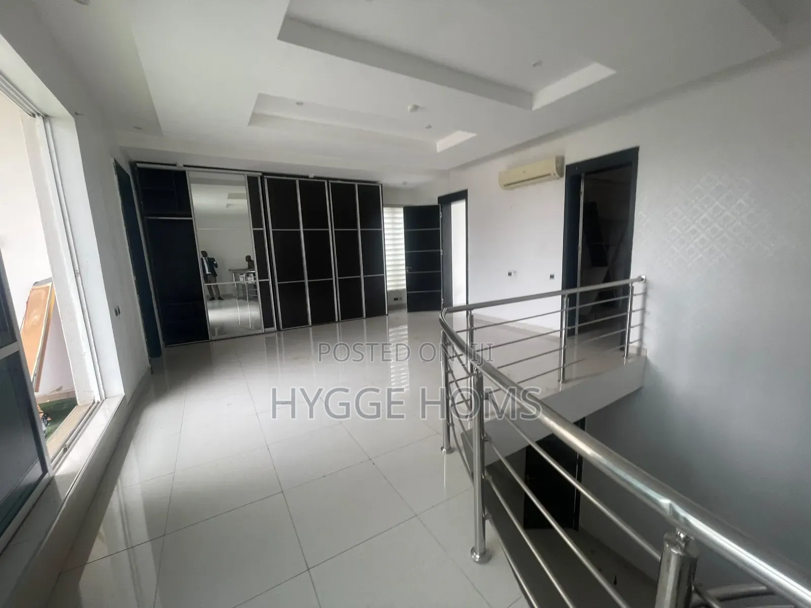 5bdrm House in Banana Island Estate for rent
