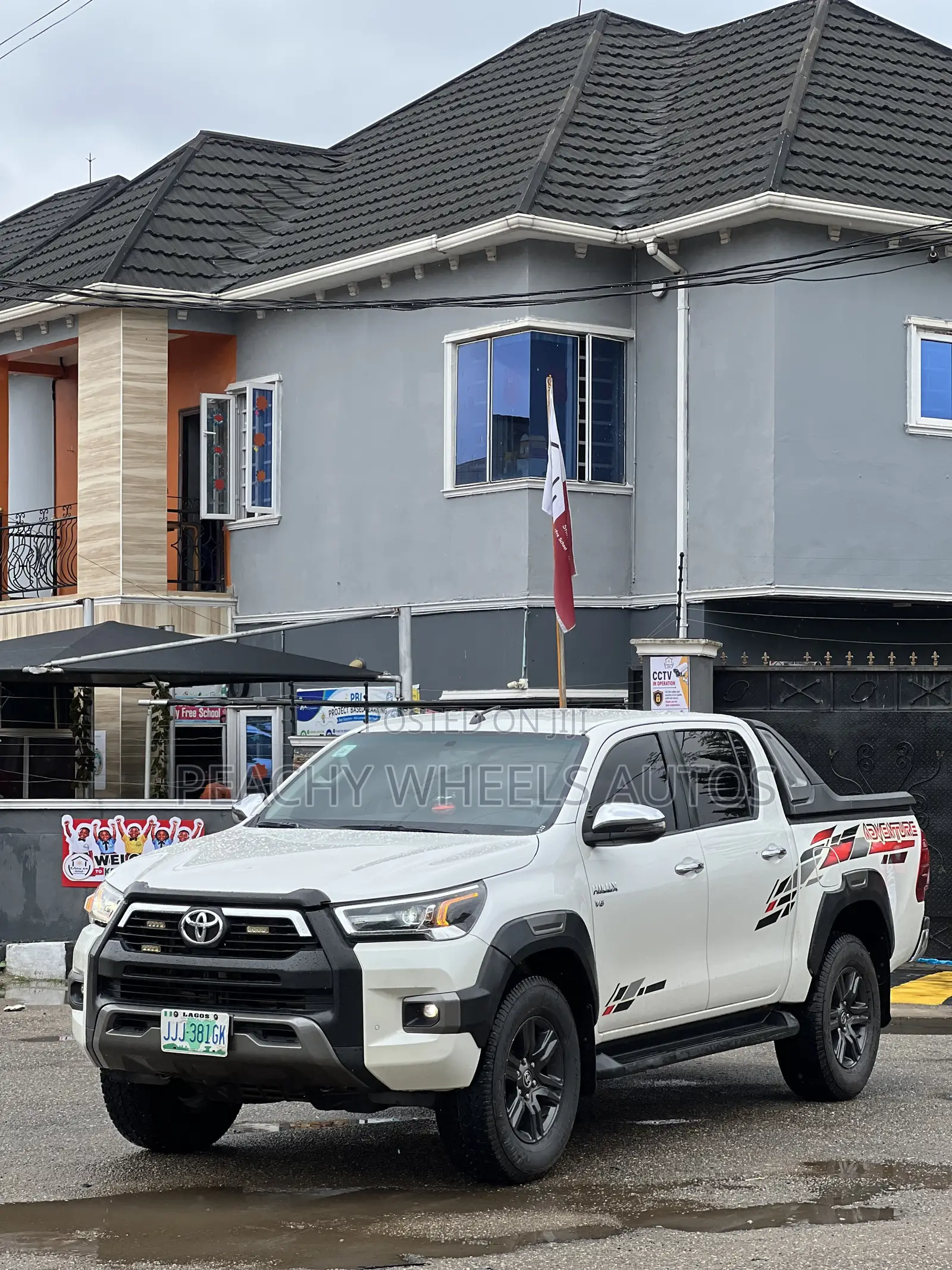 Toyota Hilux 2021 White