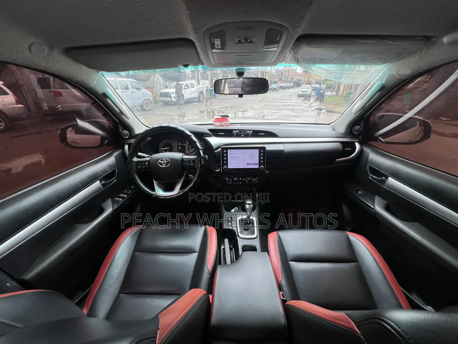 Toyota Hilux 2021 White