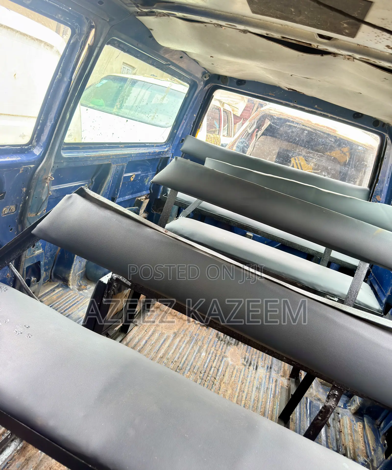 Volkswagen Transporter 2002 Yellow