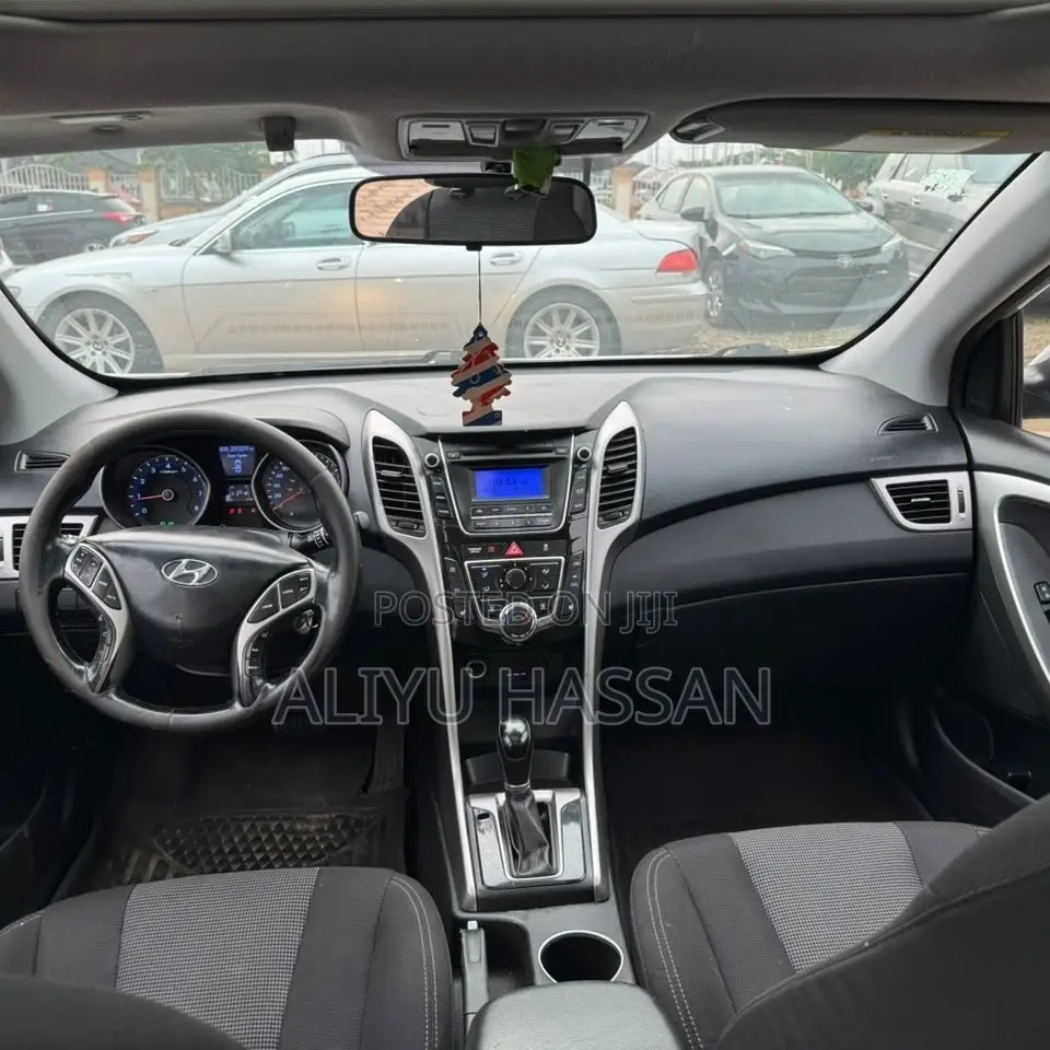 Hyundai Elantra 2014 Silver