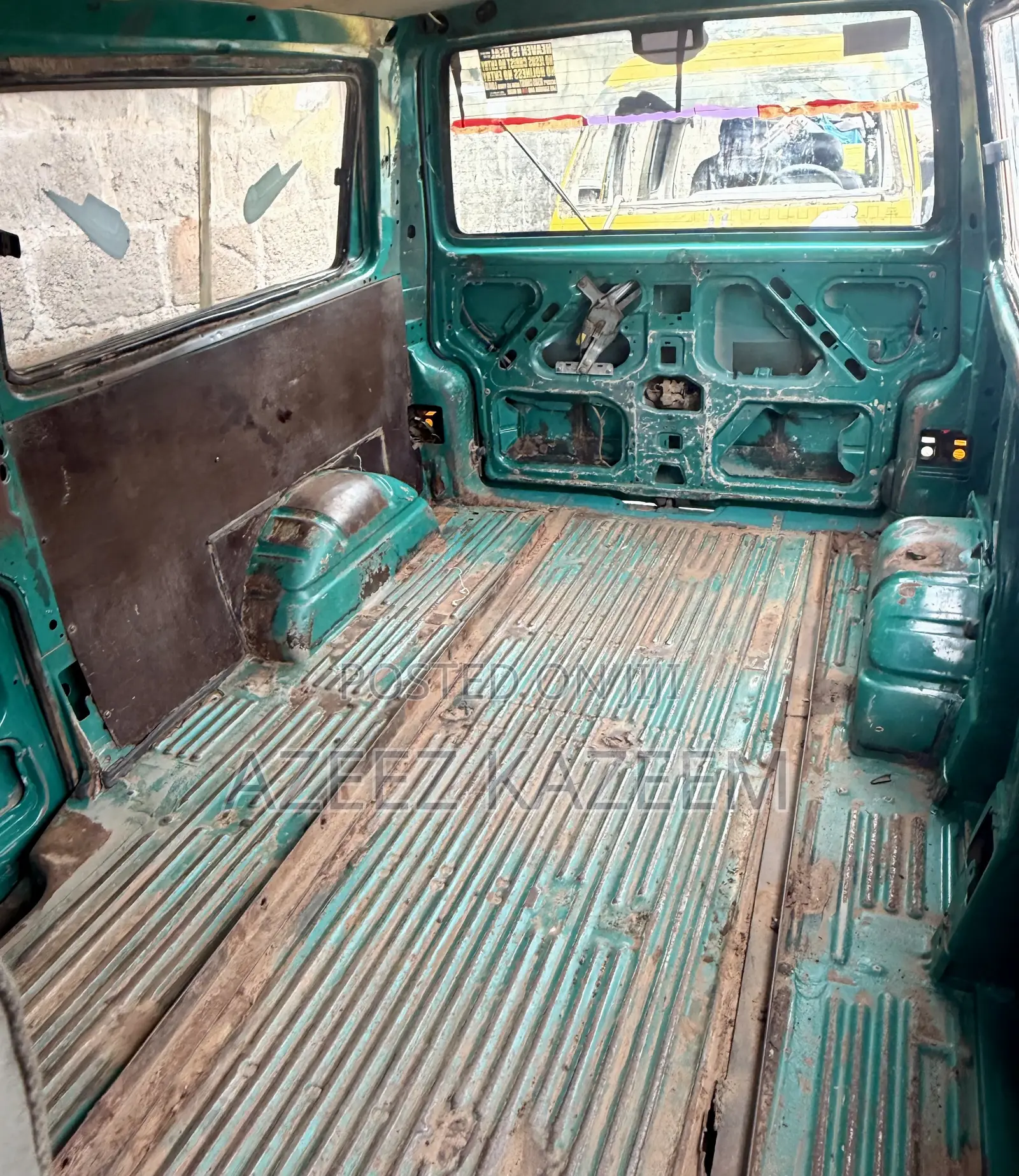 Volkswagen Transporter 2005 Green
