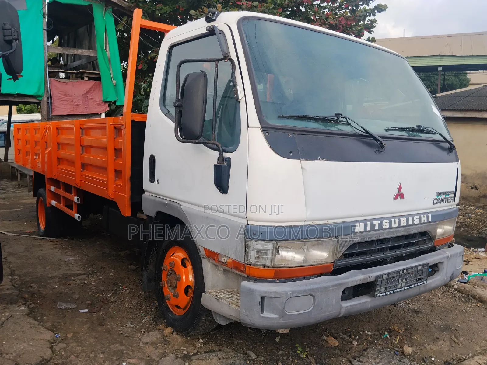 Mitsubishi Canter